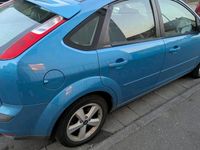Usata Ford Focus 145 CV (106 kW) 2006 Blu Utilitaria
