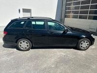 Second-hand Mercedes C220 Elegance 170 CP (125 kW) 2009 Negru Berlinǎ