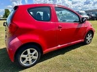 Gebraucht Toyota Aygo Cool 68 PS (50 kW) 2006 Rot Kleinwagen