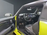 Gebraucht Mini Cooper 136 PS (100 kW) 2023 Gelb Kleinwagen