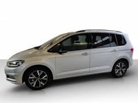 Gebraucht VW Touran Highline 150 PS (110 kW) 2023 Silber Van / Kleinbus