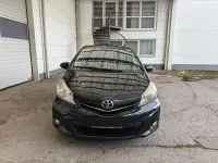 Gebraucht Toyota Yaris Club 99 PS (72 kW) 2011 Schwarz Kleinwagen