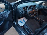 Gebraucht Ford Focus Ambiente 101 PS (74 kW) 2016 Grau Limousine