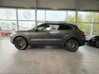Używany Porsche Cayenne 340 KM (250 kW) 2020 Szary SUV