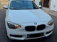 Gebraucht BMW 114 102 PS (75 kW) 2013 Weiß Kleinwagen