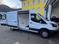 Second-hand Ford Transit 170 CP (125 kW) 2018 Alb Monovolum