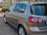 Gebraucht VW Golf Plus Cross Trendline 105 PS (77 kW) 2012 Braun Van / Kleinbus