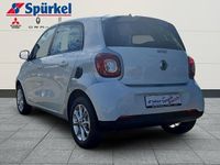 Gebraucht Smart ForFour Passion 71 PS (52 kW) 2018 Weiß Kleinwagen
