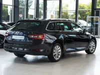 Gebraucht Skoda Superb Style 150 PS (110 kW) 2017 Schwarz Kombi