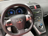 Gebraucht Toyota Auris 100 PS (73 kW) 2010 Weiß Kleinwagen