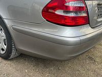 Gebraucht Mercedes E220 Classic 150 PS (110 kW) 2003 Braun Limousine