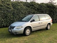 Gebraucht Chrysler Voyager 150 PS (110 kW) 2004 Silber Van / Kleinbus