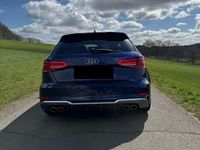 Gebraucht Audi S3 Design 300 PS (220 kW) 2019 Blau Limousine