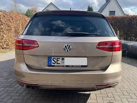 Gebraucht VW Passat Highline 190 PS (139 kW) 2015 Gold Kombi