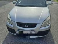 Gebraucht Kia Rio 110 PS (80 kW) 2006 Limousine
