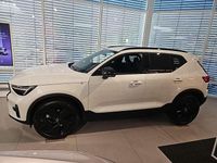 Gebraucht Volvo XC40 Plus 163 PS (119 kW) 2025 Crystal white / metallic SUV