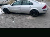 Gebraucht Ford Mondeo 125 PS (91 kW) 2003 Limousine