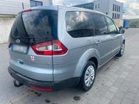 Second-hand Ford Galaxy 140 CP (102 kW) 2008 Argintiu Monovolum