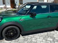 Gebraucht Mini Cooper SE 135 kW (184 PS) 2022 Grün Kleinwagen