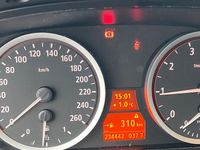 Gebraucht BMW 520 170 PS (125 kW) 2003 Grau Limousine