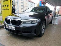 Gebraucht BMW 520 Efficient Dynamics 190 PS (139 kW) 2022 Schwarz Kombi