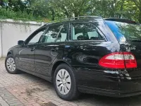 Gebraucht Mercedes E220 150 PS (110 kW) 2004 Schwarz Kombi