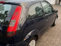 Gebraucht Ford Fiesta 69 PS (50 kW) 2005 Blau Kleinwagen