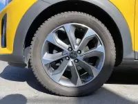 Gebraucht Kia Stonic Vision 120 PS (88 kW) 2017 Gelb SUV