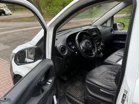 Gebraucht Mercedes Vito 163 PS (119 kW) 2015 Weiß Van