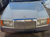 Gebraucht Mercedes 230 132 PS (97 kW) 1989 Weiß Limousine