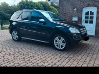 Gebraucht Mercedes ML280 239 PS (175 kW) 2009 Schwarz SUV
