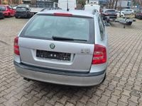 Gebraucht Skoda Octavia Ambiente 150 PS (110 kW) 2008 Silber Kombi