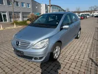 Gebraucht Mercedes B150 95 PS (69 kW) 2007 Silber Van / Kleinbus