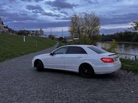 Gebraucht Mercedes E220 Elegance 170 PS (125 kW) 2011 Weiß Limousine