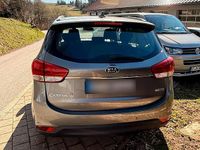 Gebraucht Kia Carens 140 PS (102 kW) 2016 Grau Van / Kleinbus