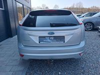 Gebraucht Ford Focus Style 101 PS (74 kW) 2008 Silber Limousine