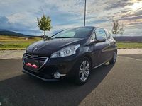 Gebraucht Peugeot 208 Allure 120 PS (88 kW) 2013 Schwarz Kleinwagen