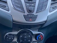 Gebraucht Ford Fiesta Trend 82 PS (60 kW) 2009 Blau Kleinwagen