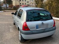 Gebraucht Renault Clio II 55 PS (40 kW) 2000 Silber Kleinwagen