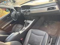 Gebraucht BMW 318 143 PS (105 kW) 2008 Schwarz Kombi