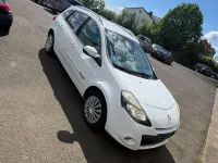 Gebraucht Renault Clio II Dynamique 103 PS (75 kW) 2011 Weiß Limousine