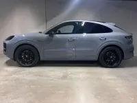 Neu Porsche Cayenne E-Hybrid Coupe Black Edition 470 PS (345 kW) 2026 Arktikgrau SUV
