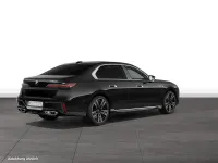 Gebraucht BMW M760e Comfort Edition 571 PS (419 kW) 2025 Limousine