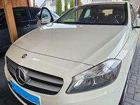 Gebraucht Mercedes A180 122 PS (89 kW) 2013 Weiß Limousine