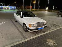 Second-hand Mercedes E300 220 CP (161 kW) 1992 Alb Cabrio