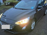 Gebraucht Ford Focus Cool & Connect 125 PS (91 kW) 2019 Schwarz Kombi