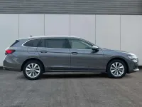 Neu Skoda Superb Selection 193 PS (141 kW) 2025 Graphitegrau metallic Kombi