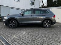 Gebraucht VW Tiguan Sound 150 PS (110 kW) 2018 Grau SUV
