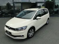 Gebraucht VW Touran 150 PS (110 kW) 2023 Beige Van / Kleinbus