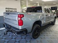Neu Chevrolet Silverado 426 PS (313 kW) 2026 Grau SUV